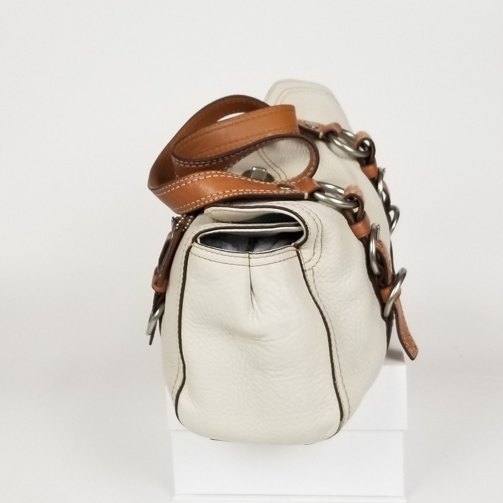 Coach Bag! - Picture 3 of 8